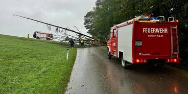 Vertreter der Feuerwehr im Unwettereinsatz 