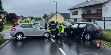 PKW-Crash im Südburgenland: Zwei Kinder und Frauen verletzt 