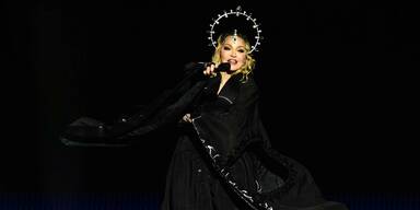 Madonna gibt Gratis-Konzert vor riesigem Publikum