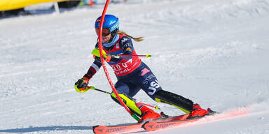 Shiffrin gewinnt vor Sensations-Albanierin 