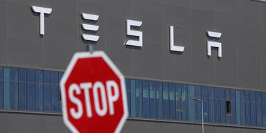 Tesla Stop Fertigung