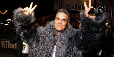 Robbie Williams GettyImages-2189827286.jpg