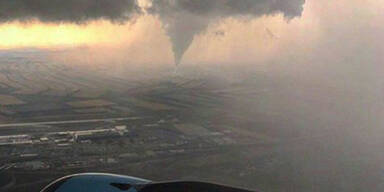 Tornado_AUA.jpg