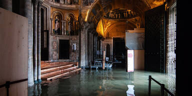 Markusdom Venedig Überschwemmungen 
