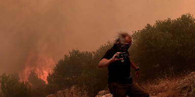 Mega-Hitze führt zu Waldbränden in Griechenland